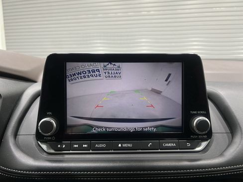 Used 2023 Nissan Rogue S AWD/4WD image 17