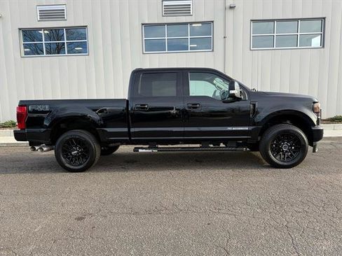 Used 2021 Ford F250 Lariat image 2