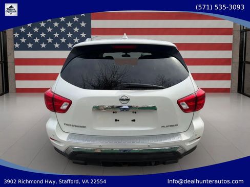 Used 2020 Nissan Pathfinder Platinum FWD image 9
