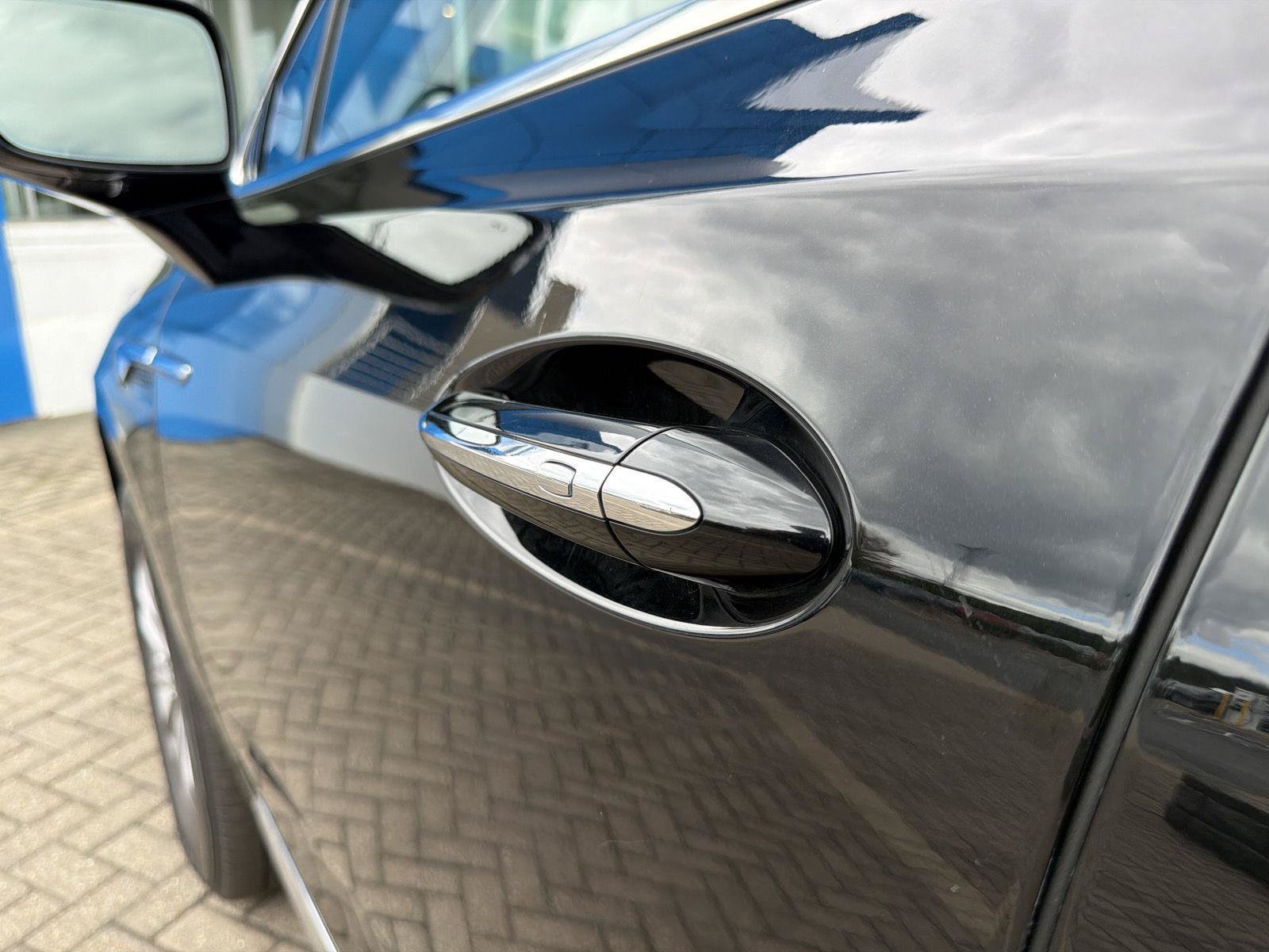Used 2023 Buick Enclave Essence FWD image 11
