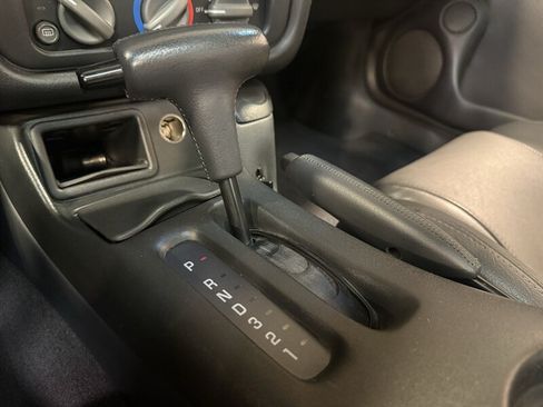 Used 1998 Pontiac Firebird Formula RWD image 28