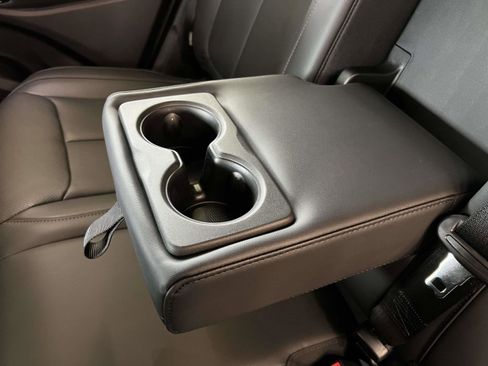 New 2026 Jeep Cherokee Limited AWD/4WD image 32