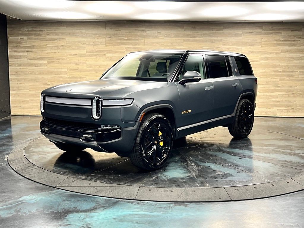 Used 2024 Rivian R1S Adventure Quad AWD/4WD image 5