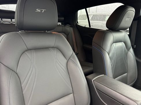 Used 2024 Buick Envista Sport Touring w/ Convenience I Package image 17