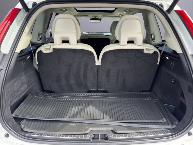 Used 2021 Volvo XC90 T5 Momentum w/ Protection Package AWD/4WD image 27