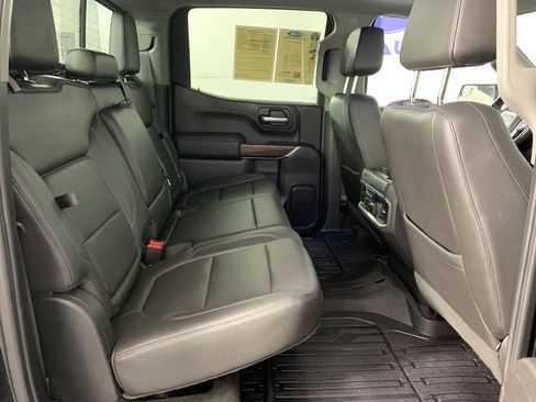 Used 2019 GMC Sierra 1500 SLT w/ SLT Premium Package image 39