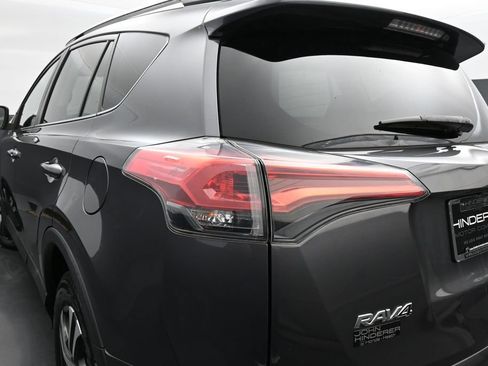 Used 2018 Toyota RAV4 LE w/ All Weather Liner Package AWD/4WD image 41