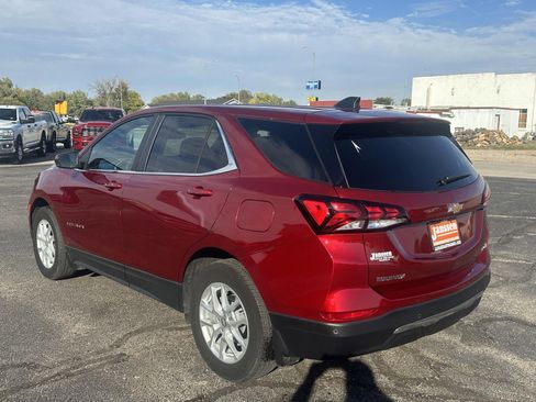 Used 2024 Chevrolet Equinox LT w/ LPO, Floor Liner Package image 3