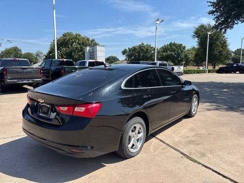 Used 2017 Chevrolet Malibu LS FWD image 5