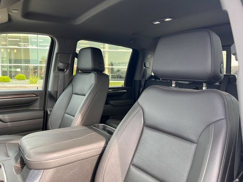 Used 2024 Chevrolet Silverado 2500 LTZ w/ LTZ Plus Package AWD/4WD image 10