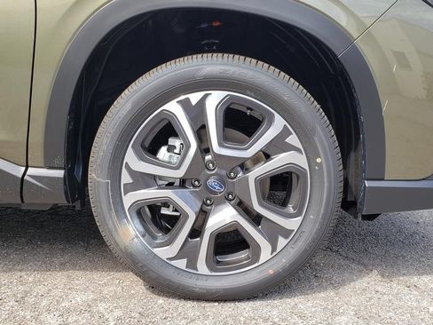 New 2026 Subaru Ascent Limited AWD/4WD image 12