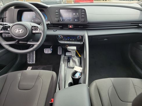 New 2026 Hyundai Elantra Sport FWD image 9