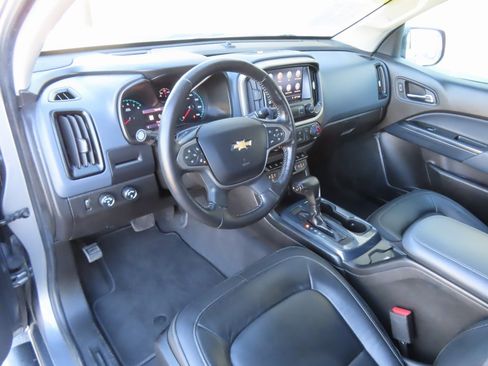 Used 2021 Chevrolet Colorado Z71 w/ Safety Package image 23