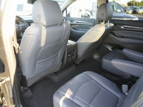 Used 2018 Buick Enclave Premium image 9