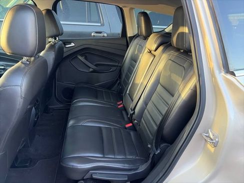 Used 2017 Ford Escape Titanium FWD image 4