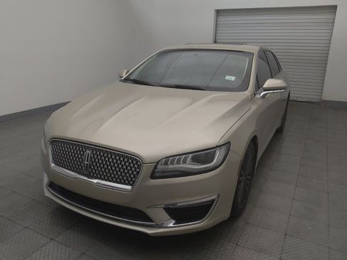 Used 2017 Lincoln MKZ Reserve image 15