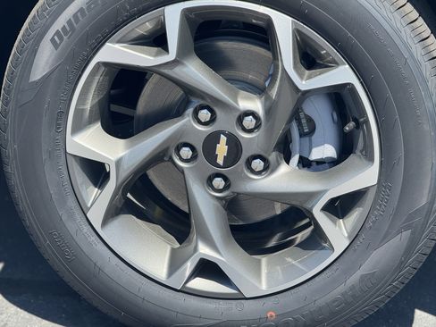 New 2025 Chevrolet Trax LT w/ LT Convenience Package image 7