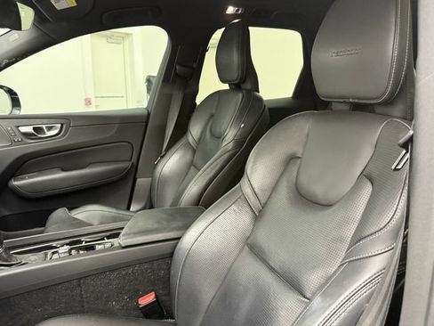 Used 2019 Volvo XC60 T5 Inscription w/ Protection Package image 14