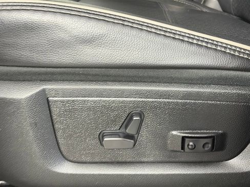 Used 2024 RAM 2500 Laramie w/ Safety Group image 27