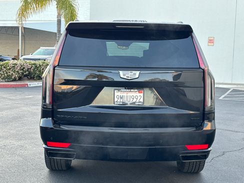 Certified 2024 Cadillac Escalade ESV Sport Platinum w/ LPO, ONYX Package AWD/4WD image 15