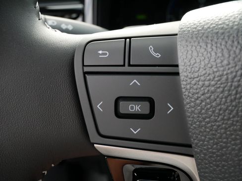 Certified 2026 Toyota Camry SE w/ Convenience Package FWD image 27