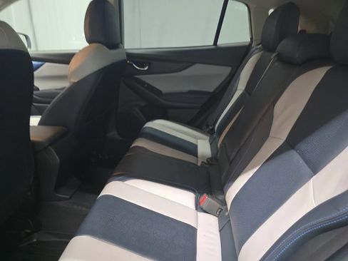 Used 2022 Subaru Crosstrek Hybrid image 9