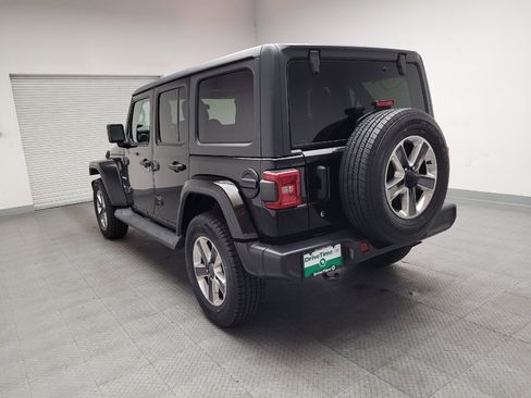 Used 2019 Jeep Wrangler Unlimited Sahara w/ Safety Group AWD/4WD image 5