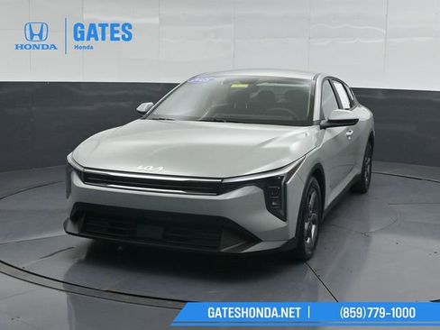 Used 2025 Kia K4 FWD image 6