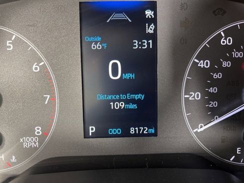 Certified 2024 Toyota Corolla Cross SE image 28