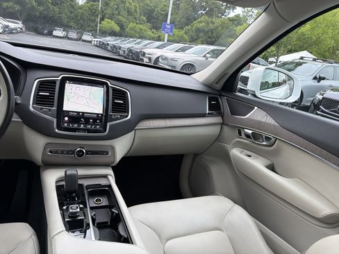 Certified 2023 Volvo XC90 B6 Core AWD/4WD image 31