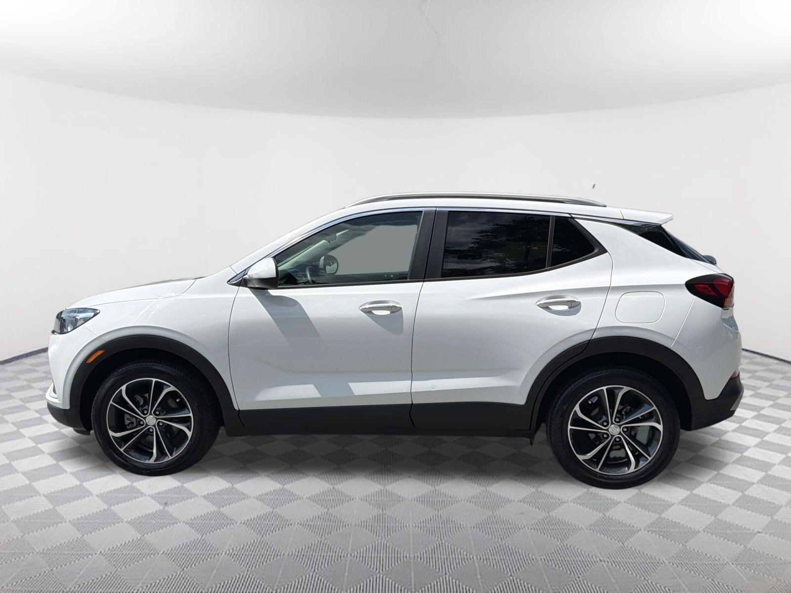 Used 2021 Buick Encore GX Select FWD image 9
