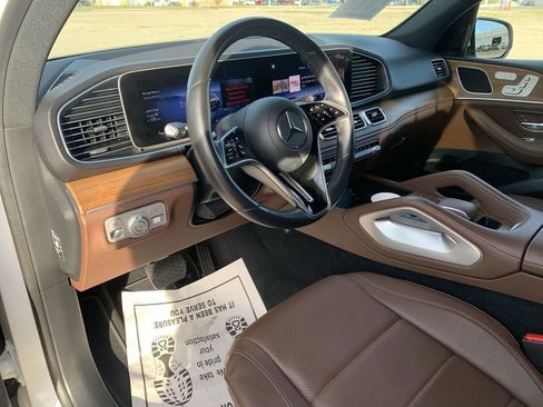 Used 2024 Mercedes-Benz GLE 350 4MATIC image 7