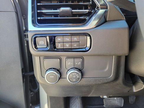 New 2026 GMC Yukon XL Elevation image 21