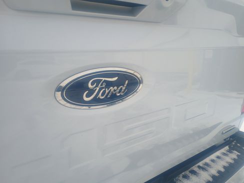 Used 2022 Ford F150 XLT w/ Equipment Group 302A High image 10