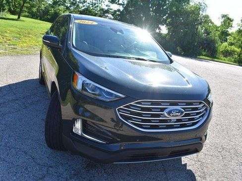 Used 2024 Ford Edge Titanium w/ Equipment Group 301A AWD/4WD image 10