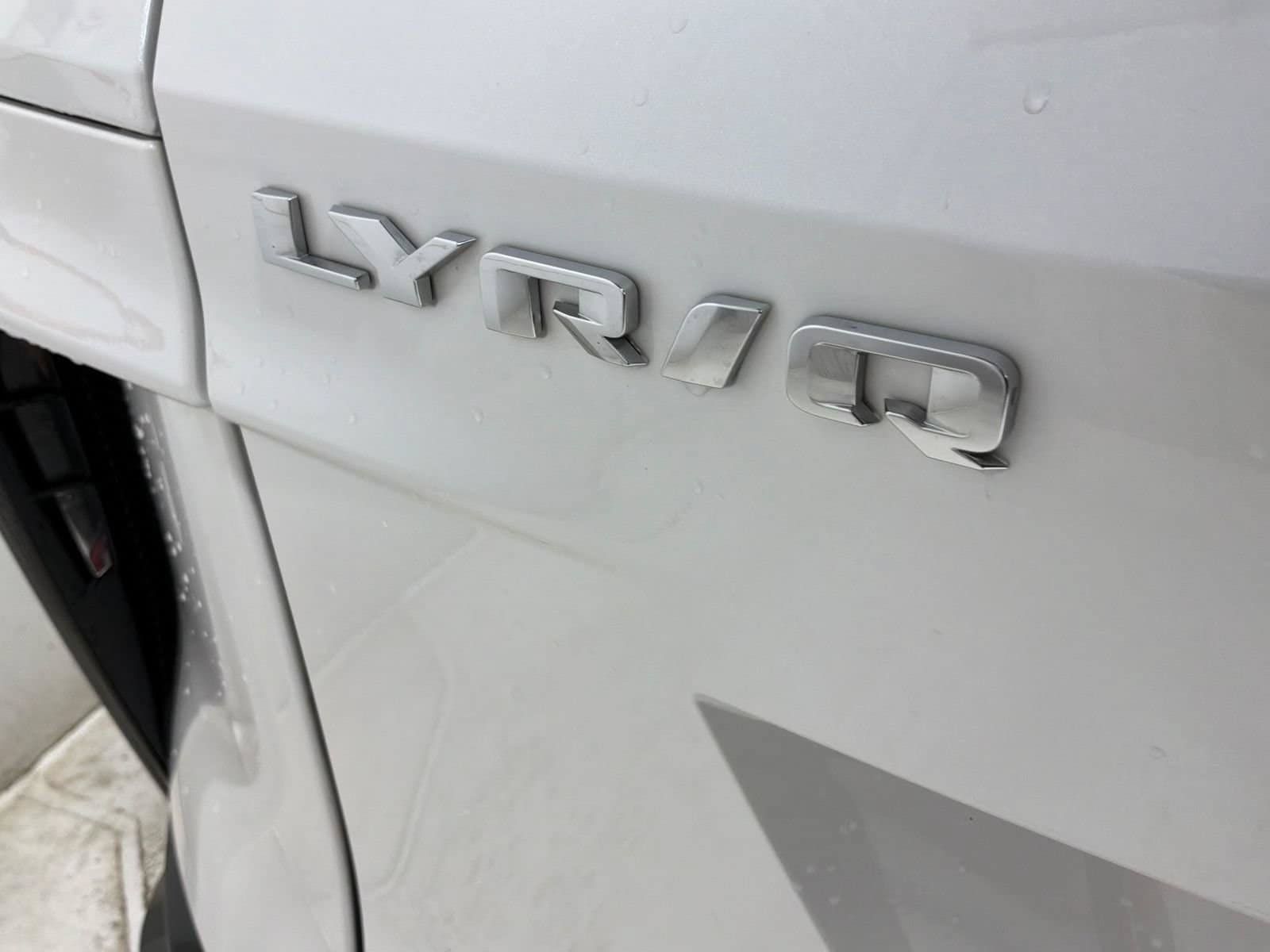 Used 2024 Cadillac Lyriq Sport AWD/4WD image 11
