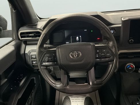 Used 2024 Toyota Tacoma SR AWD/4WD image 22