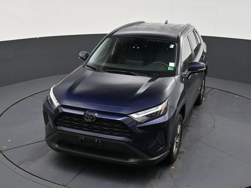 Used 2025 Toyota RAV4 XLE AWD/4WD image 19