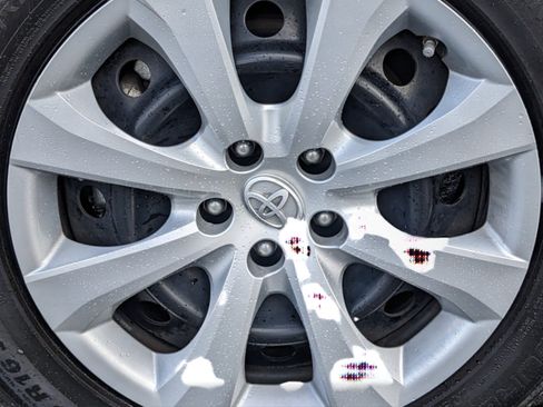 Used 2020 Toyota Corolla LE FWD image 39