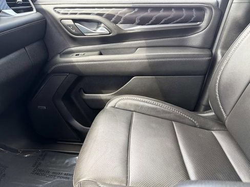 Used 2023 GMC Yukon XL Denali w/ Denali Reserve Package image 20