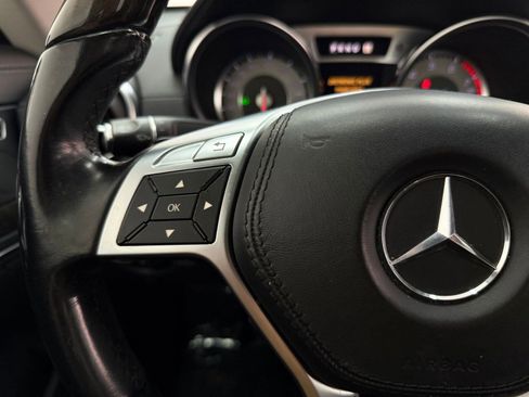 Used 2013 Mercedes-Benz SL 550 image 13