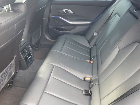 Used 2021 BMW 330i Sedan w/ M Sport Package image 22