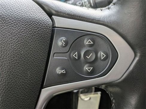 Used 2017 Chevrolet Colorado LT w/ Midnight Edition image 20