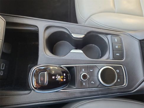 Used 2023 Cadillac XT4 Premium Luxury image 24