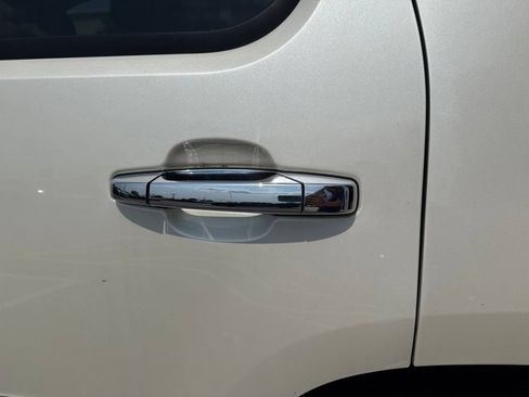 Used 2013 GMC Yukon Denali AWD/4WD image 11