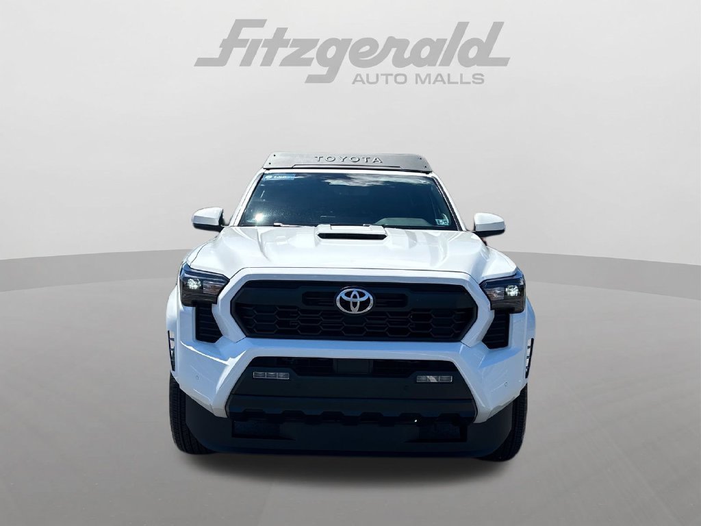 Used 2024 Toyota Tacoma TRD Sport w/ TRD Sport Upgrade Package AWD/4WD image 2