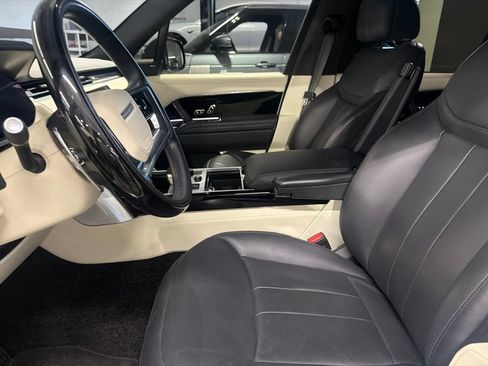 Used 2023 Land Rover Range Rover Long Wheelbase SE AWD/4WD image 9