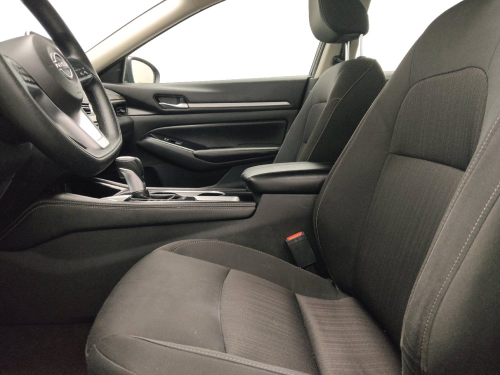 Used 2023 Nissan Altima 2.5 SV FWD image 17