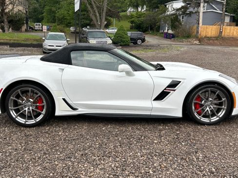 Used 2019 Chevrolet Corvette Grand Sport RWD image 4