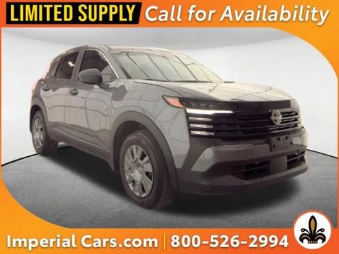 Used 2026 Nissan Kicks S FWD image 1